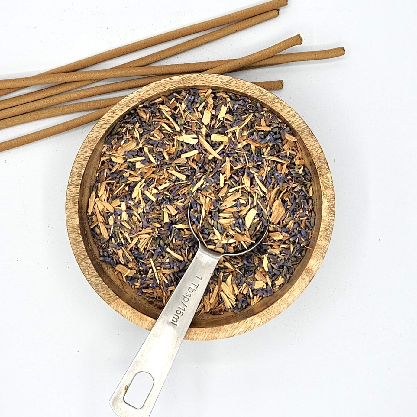 A bowl showcasing organic French Lavender ingredients.